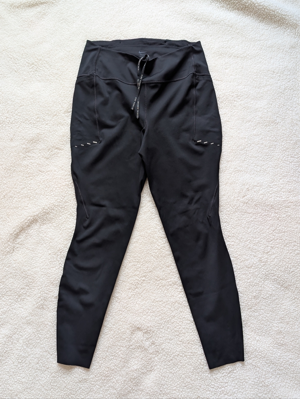 LIKE NEW Nike Women's Swift 7/8 Running Leggings